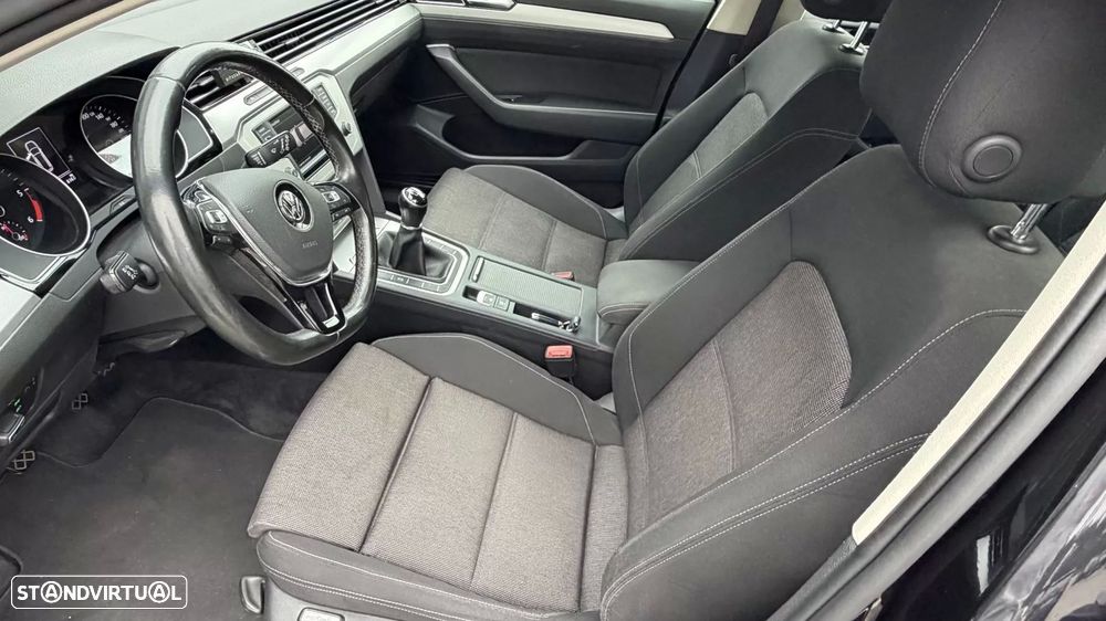 Volkswagen Passat Variant 1.6 TDI Confortline — fotografia 9