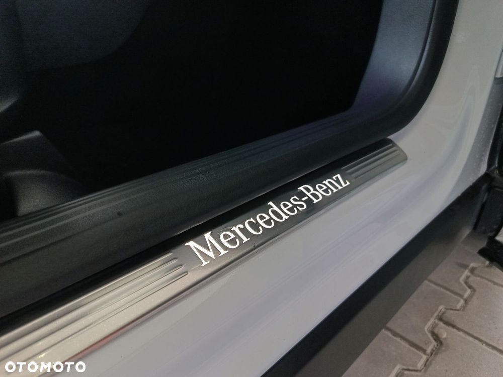 Mercedes-Benz GLB - 37