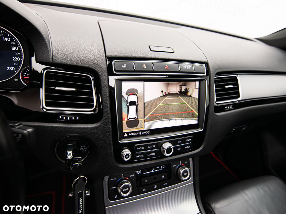 Volkswagen Touareg 3.0 V6 TDI BMT - 21