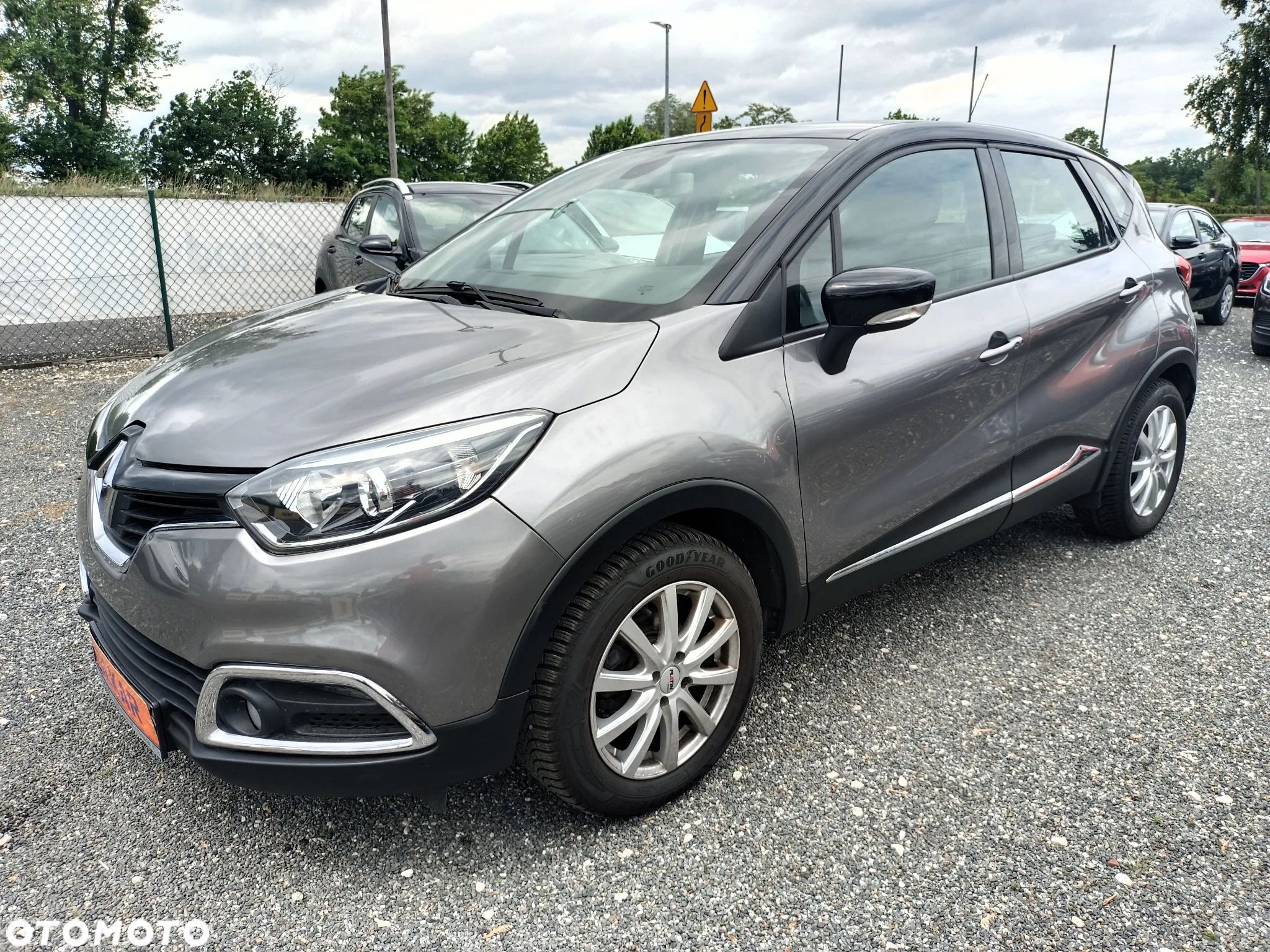 Renault Captur ENERGY TCe 90 Start&Stop Luxe - 1