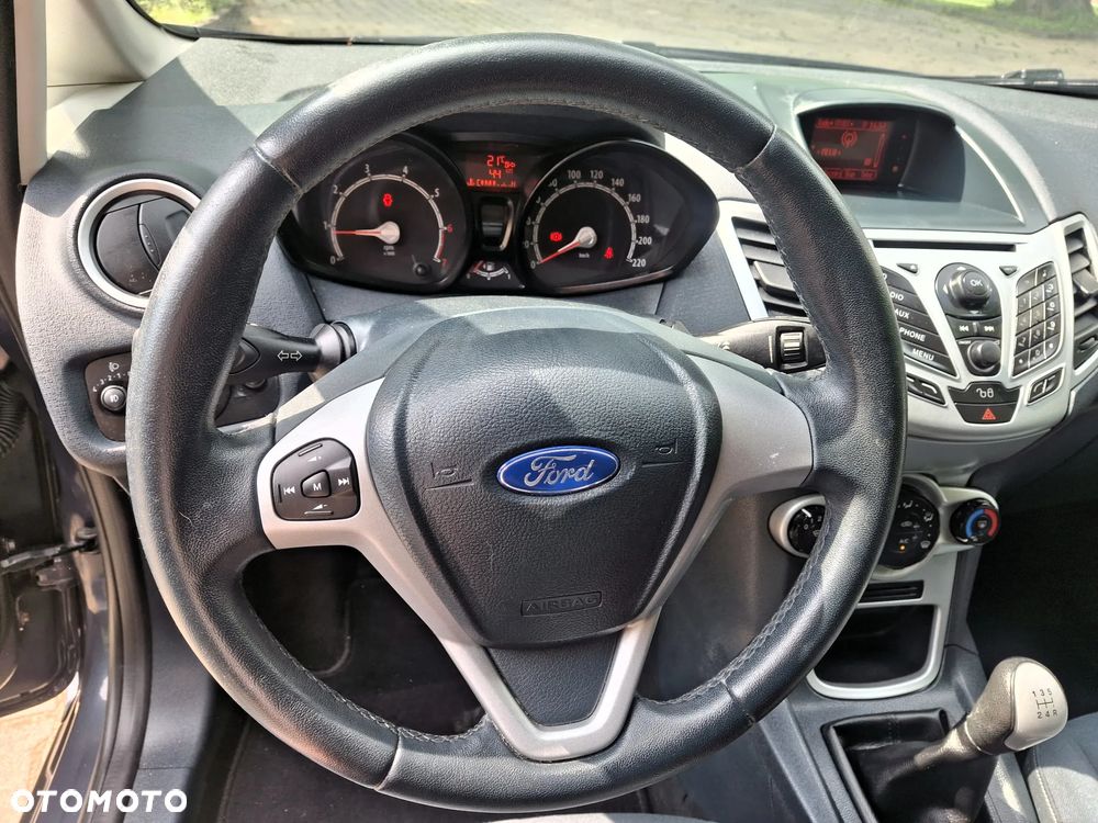 Ford Fiesta 1.25 Champions Edition - 19