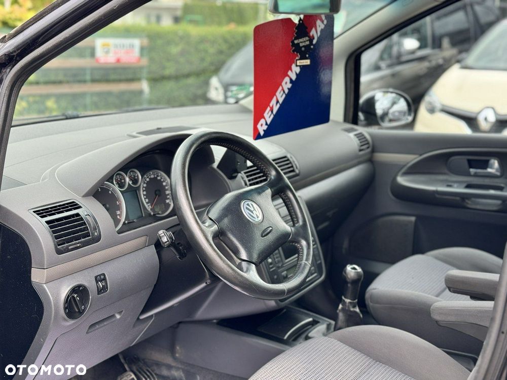 Volkswagen Sharan - 10