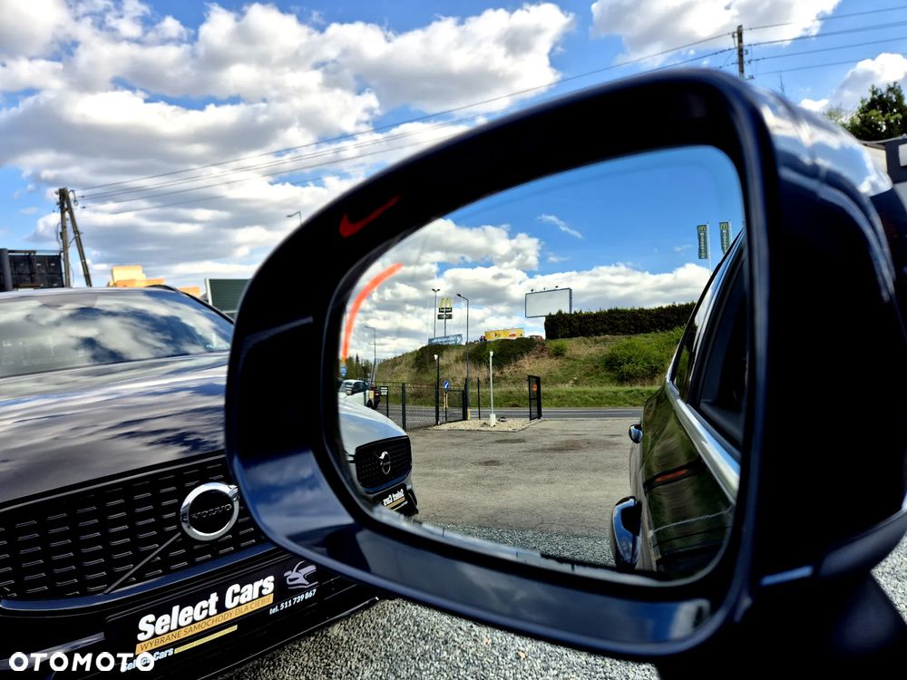 Volvo XC 60 B4 D AWD Geartronic Inscription - 36