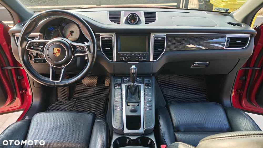 Porsche Macan - 31