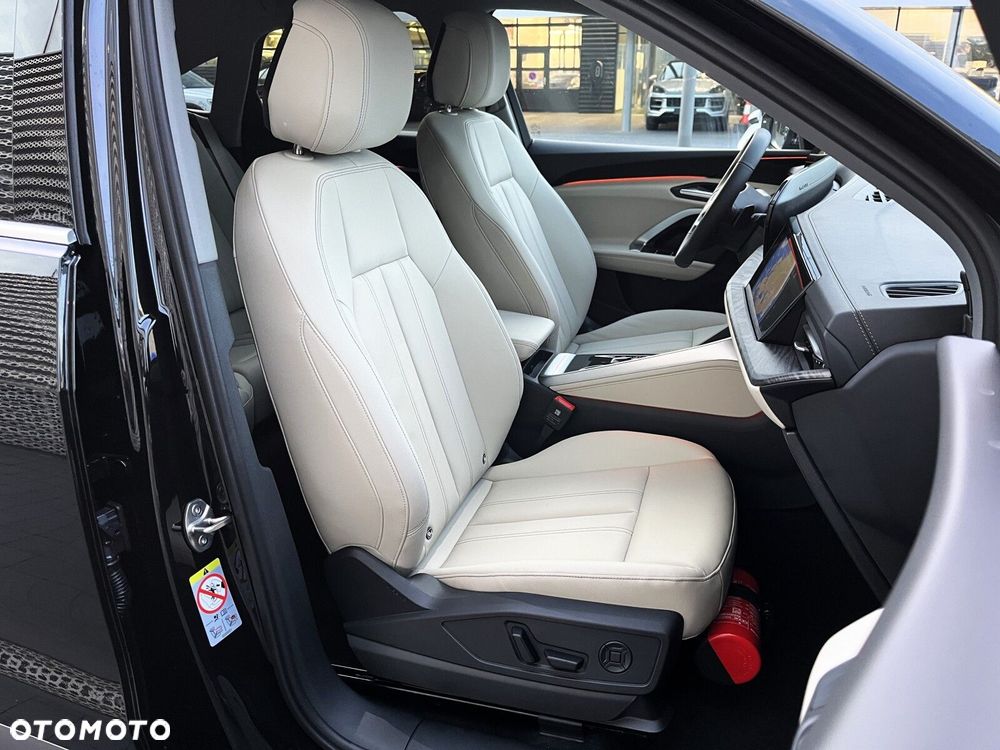 Audi Q5 Sportback - 28