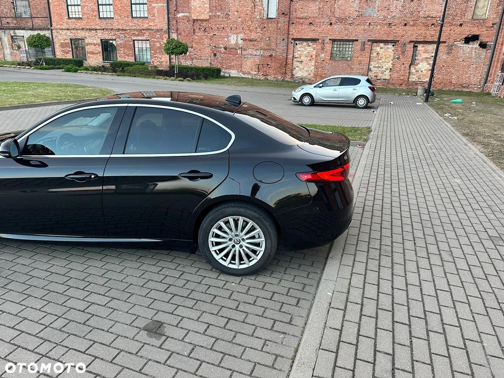Alfa Romeo Giulia 2.0 Turbo 16V AT8-Q4 Sprint - 10