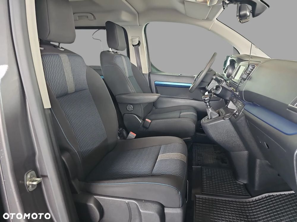 Peugeot Traveller - 14