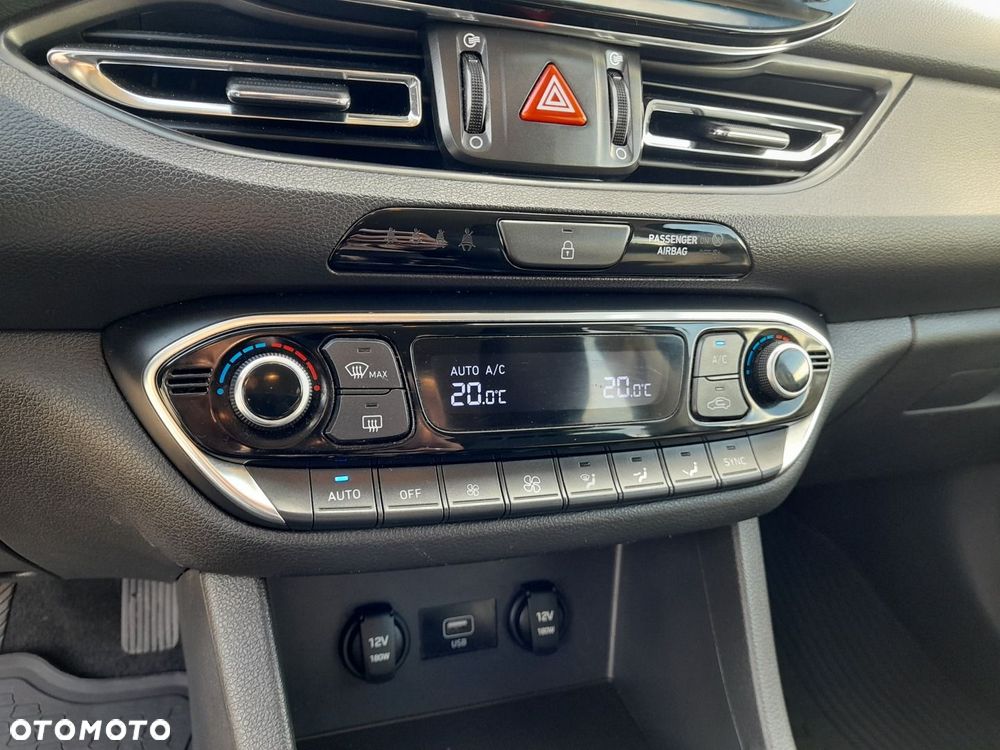 Hyundai i30 1.5 DPI Comfort - 17