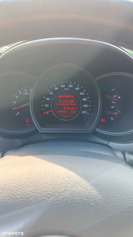 Kia Rio 2011 photo 5