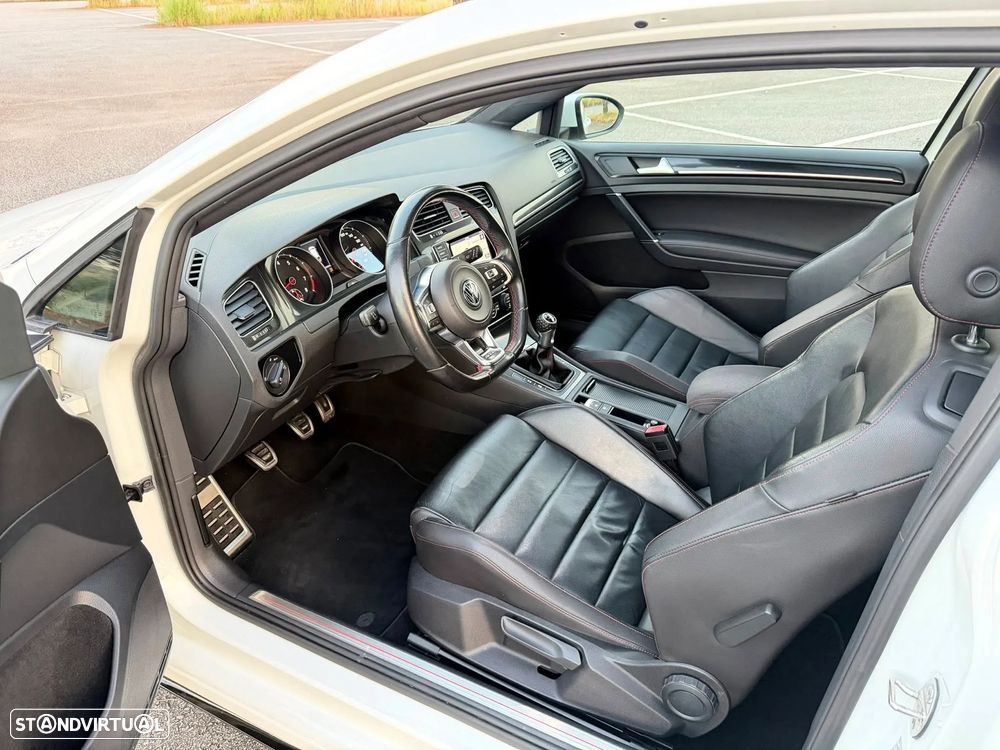 VW Golf GTI BlueMotion - 9