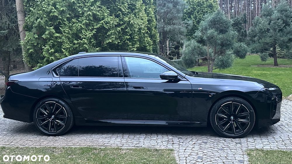 BMW Seria 7 - 27
