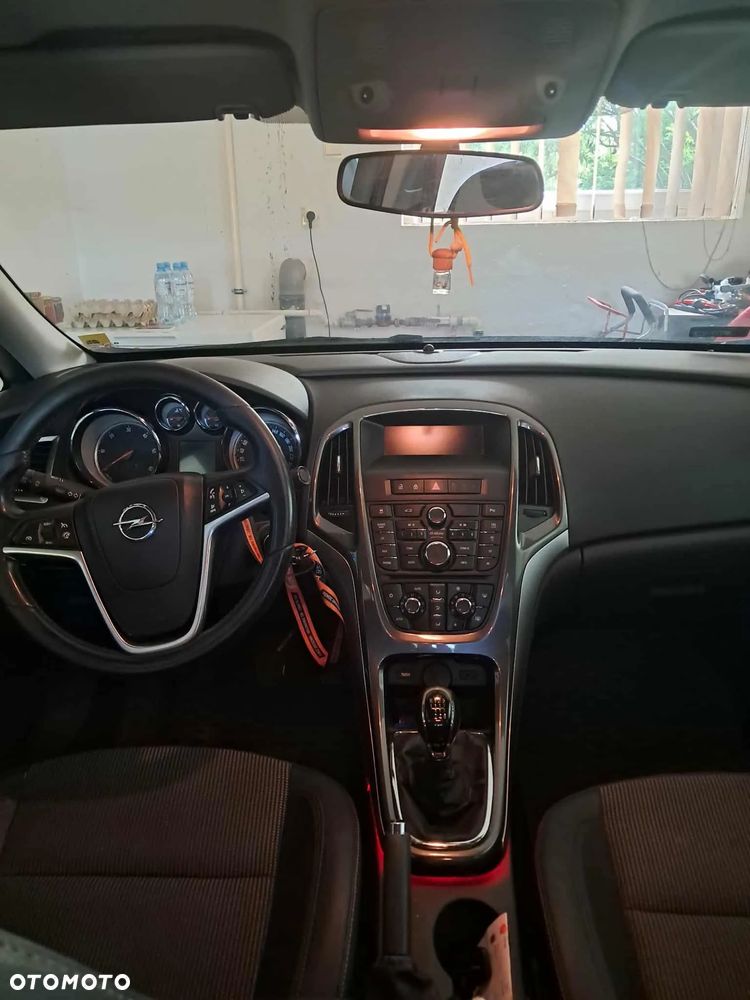 Opel Astra - 9