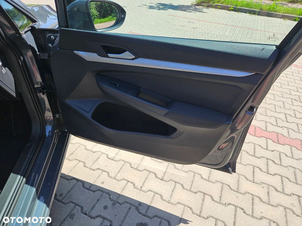 Volkswagen Golf - 18