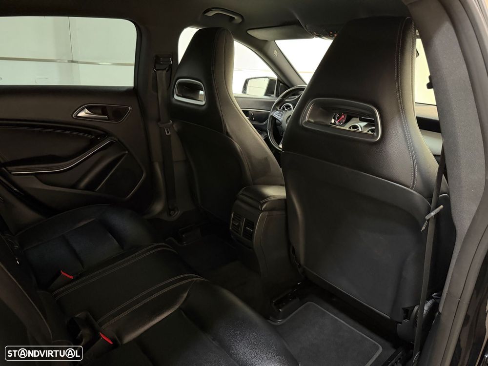Mercedes-Benz CLA 180 d Shooting Brake Urban Aut. - 44