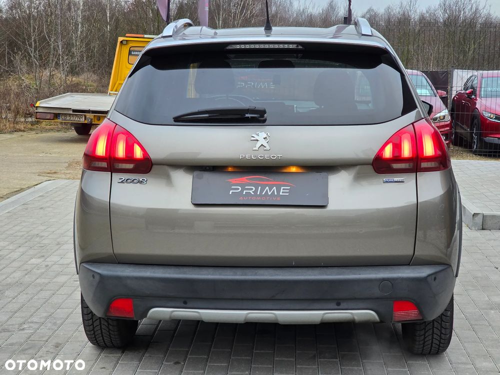 Peugeot 2008 1.2 Pure Tech Allure S&S EAT6 - 12