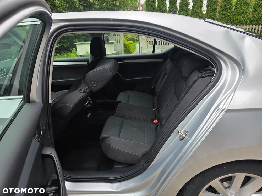 Skoda Superb 1.5 TSI ACT Ambition - 13