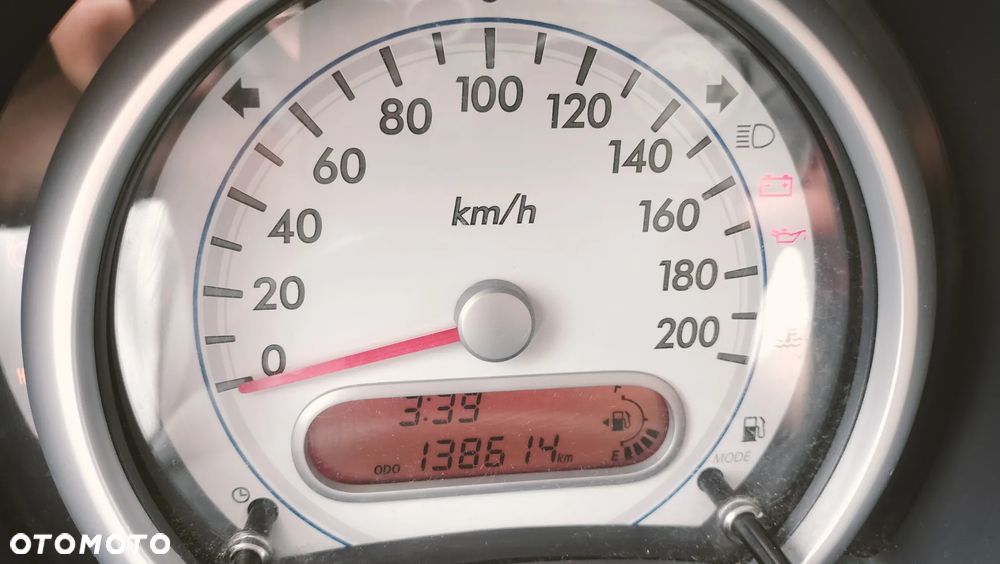 Suzuki Splash 1.0 Club - 4