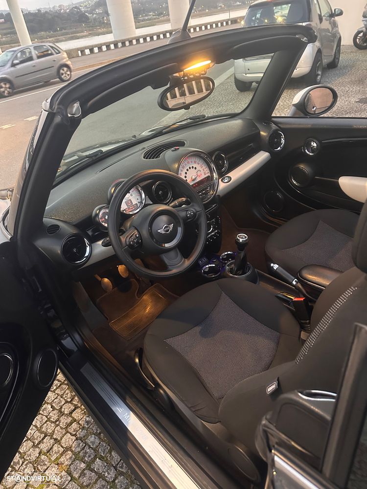 MINI Cabrio Cooper D - 5