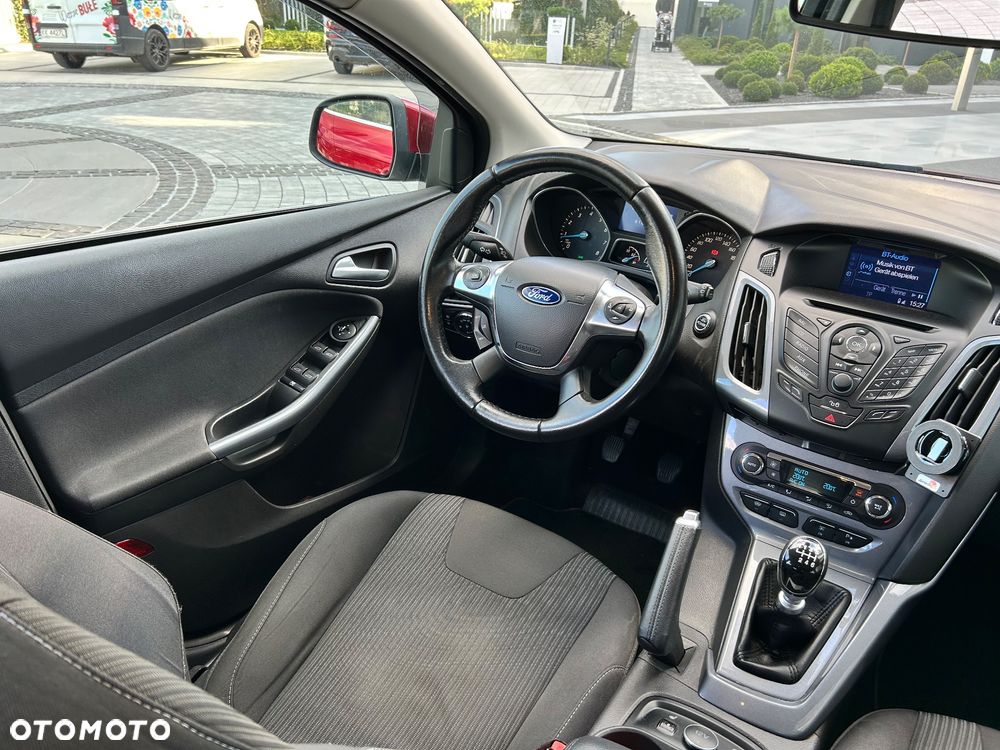 Ford Focus 1.6 EcoBoost Titanium - 9