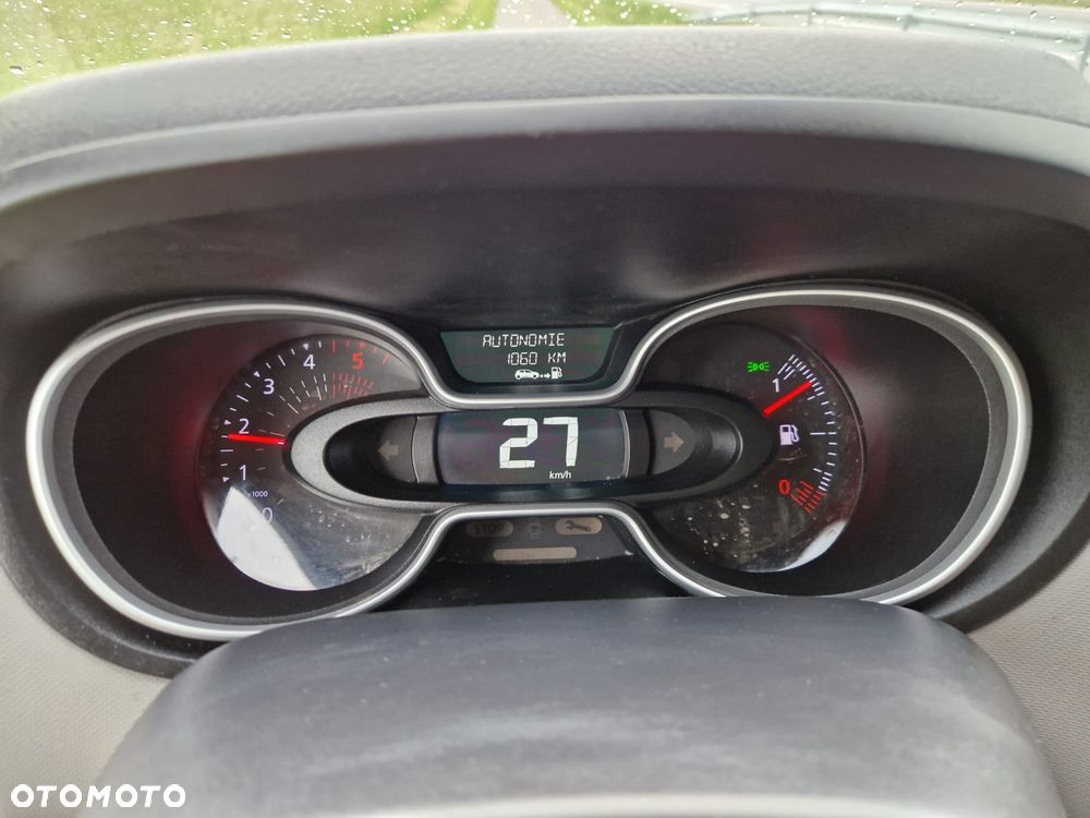 Renault Trafic - 16