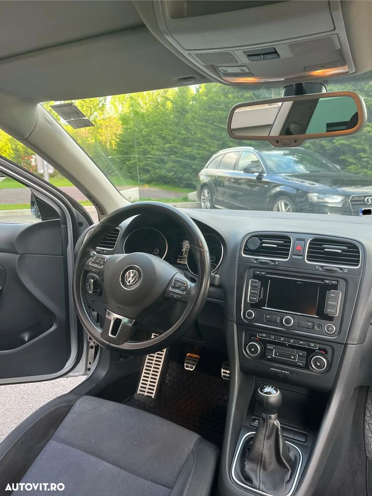 Volkswagen Golf 1.6 TDI DPF Comfortline - 11