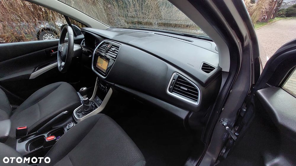 Suzuki SX4 S-Cross 1.4 T Premium 4WD - 18