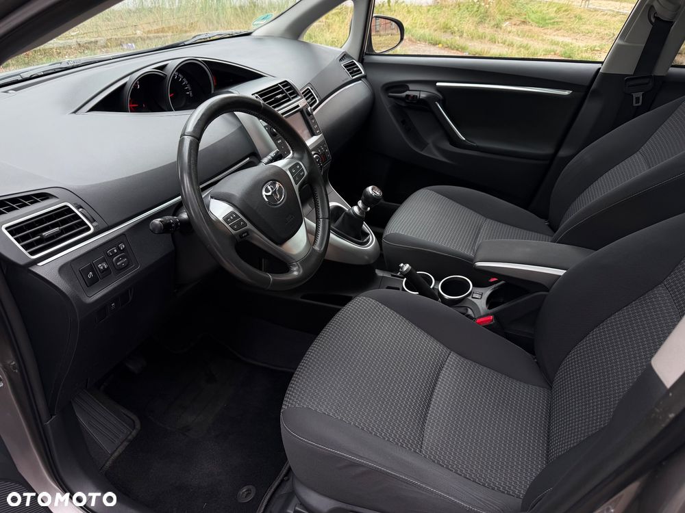 Toyota Verso 1.6 D-4D 5-Sitzer Start/Stop Skyview Edition - 9