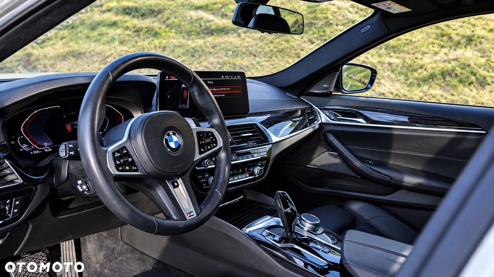 BMW Seria 5 - 13