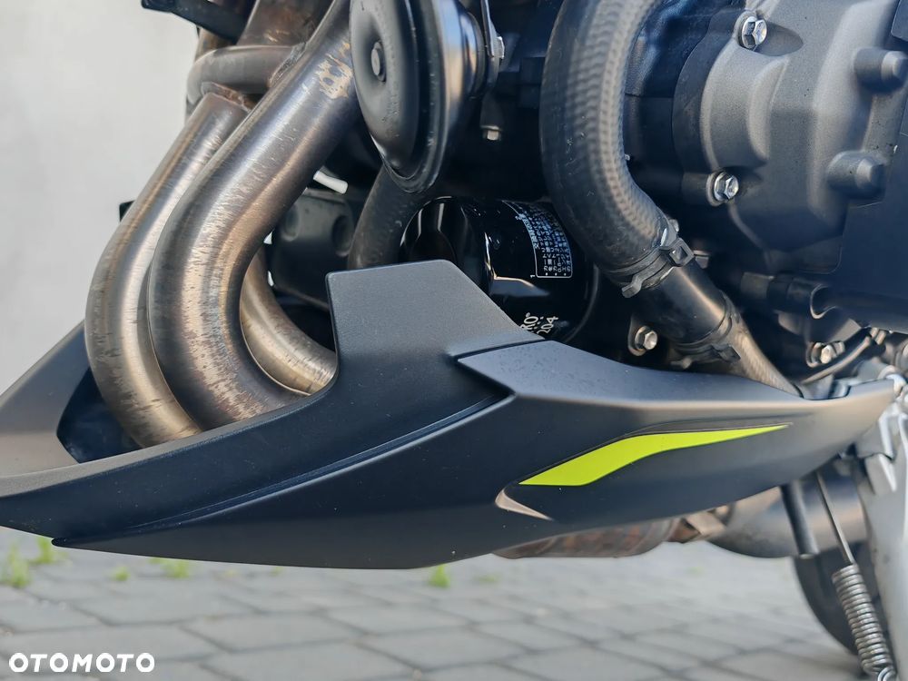Triumph Street Triple - 35