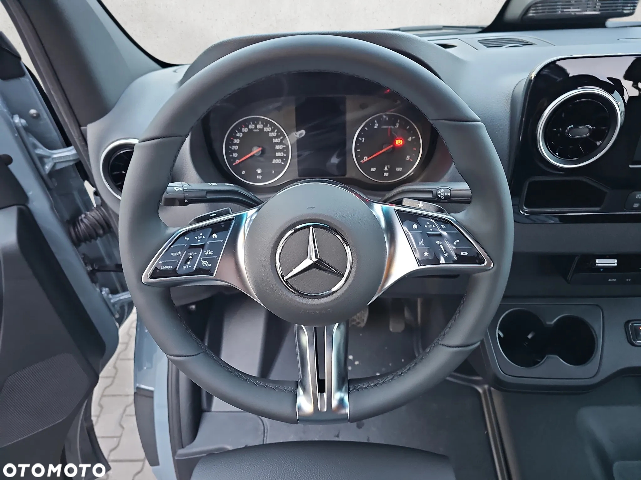 Mercedes-Benz Sprinter 419 CDI - 14