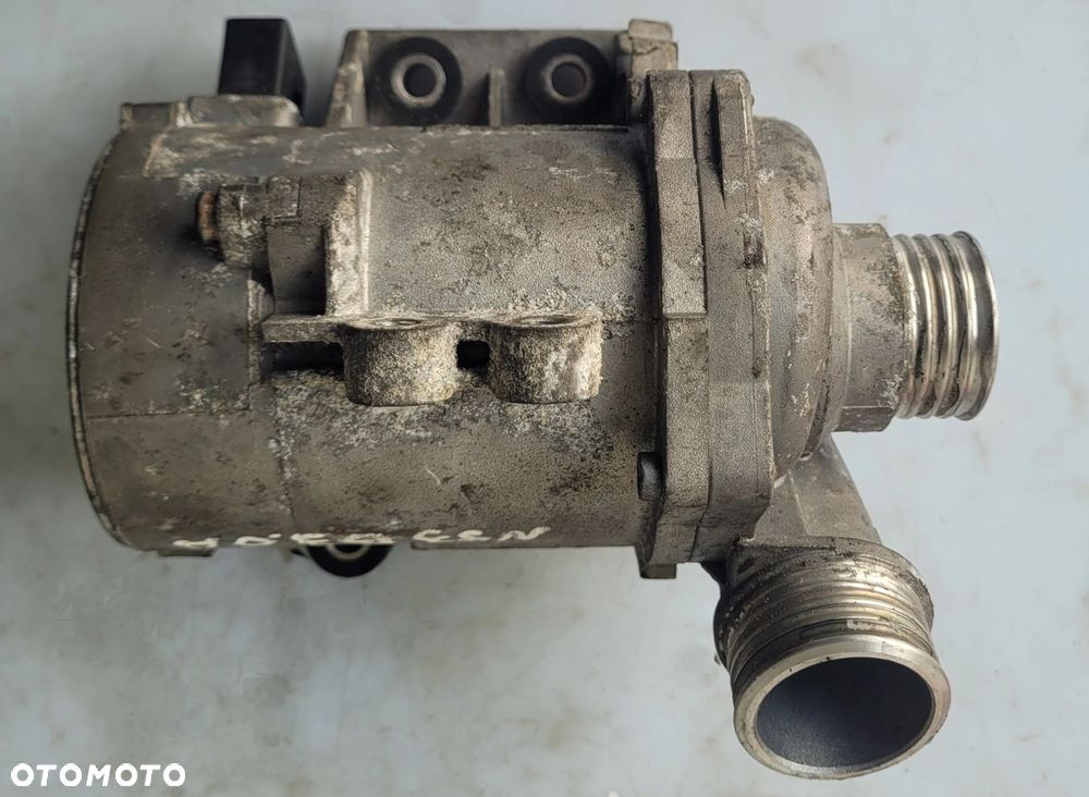 POMPA WODY N53B30A N53 3.0B BMW E60 - 2