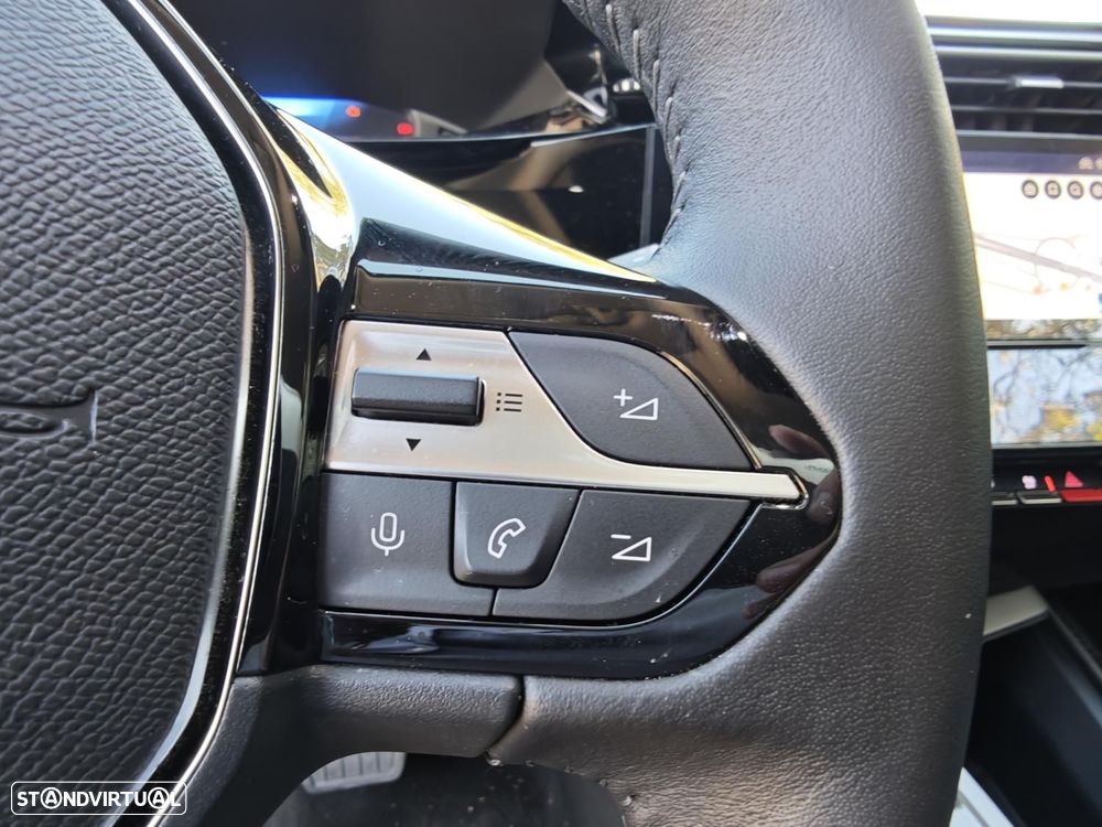 Peugeot 308 1.5 BlueHDi Allure EAT8 - 37