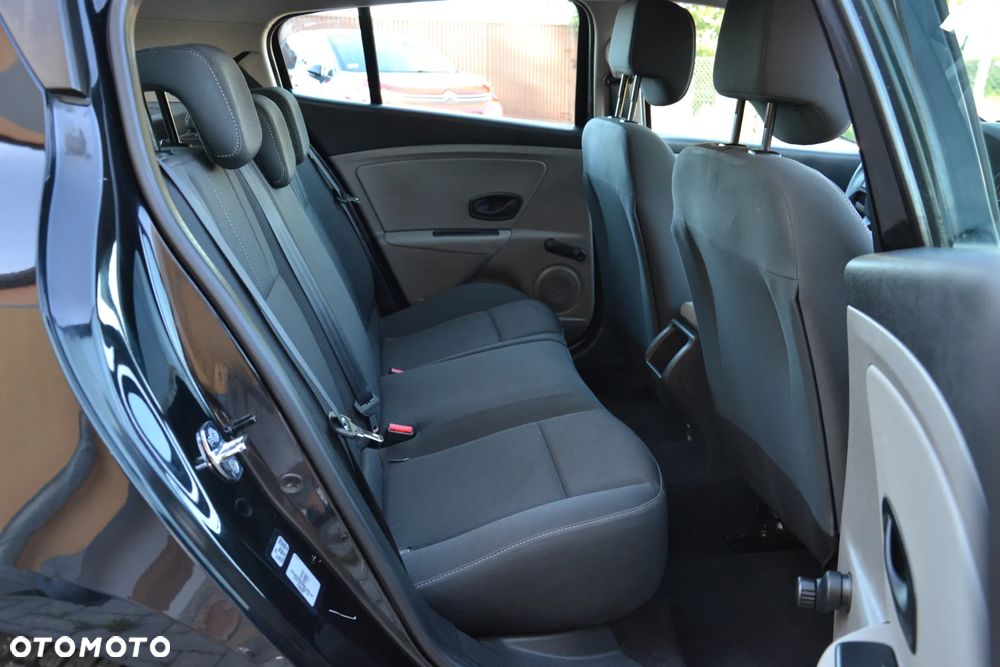 Renault Megane 1.6 16V Color Edition - 8