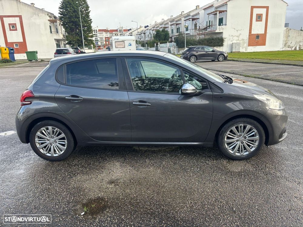 Peugeot 208 1.5 BlueHDi Signature - 6