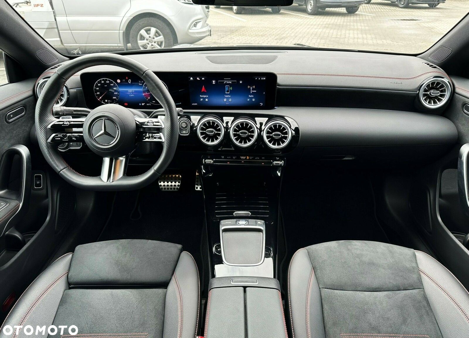 Mercedes-Benz CLA - 8