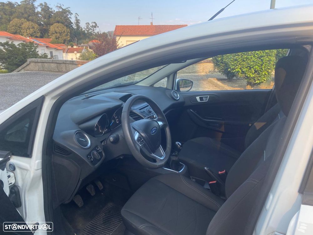 Ford Fiesta - 9