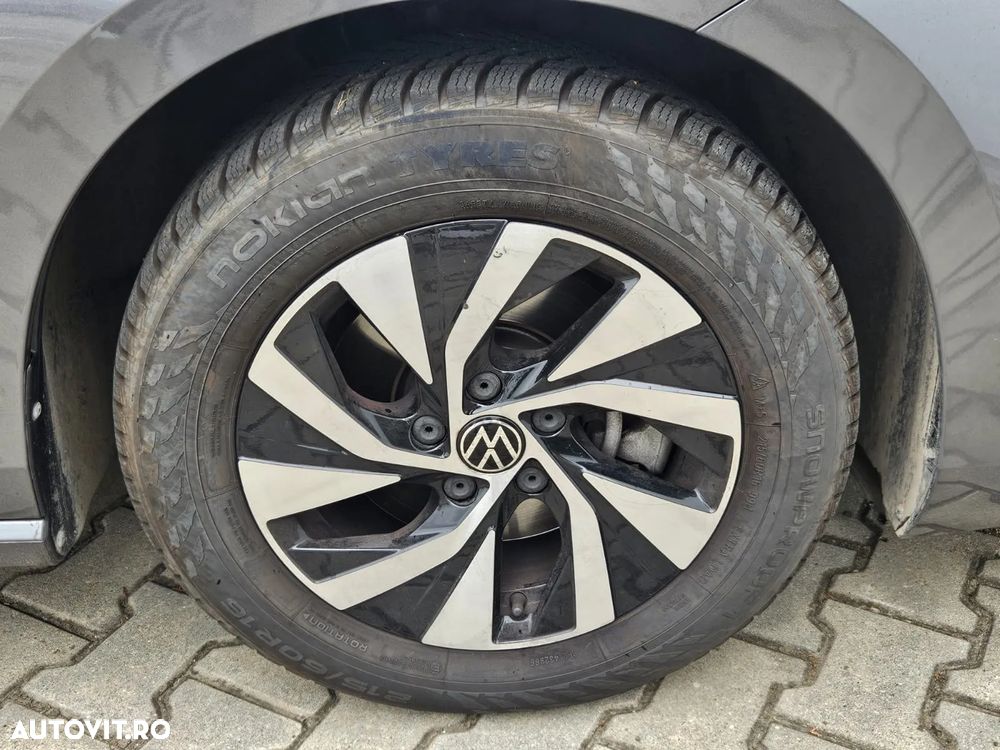 Volkswagen Passat Variant 2.0 TDI DSG Business - 18