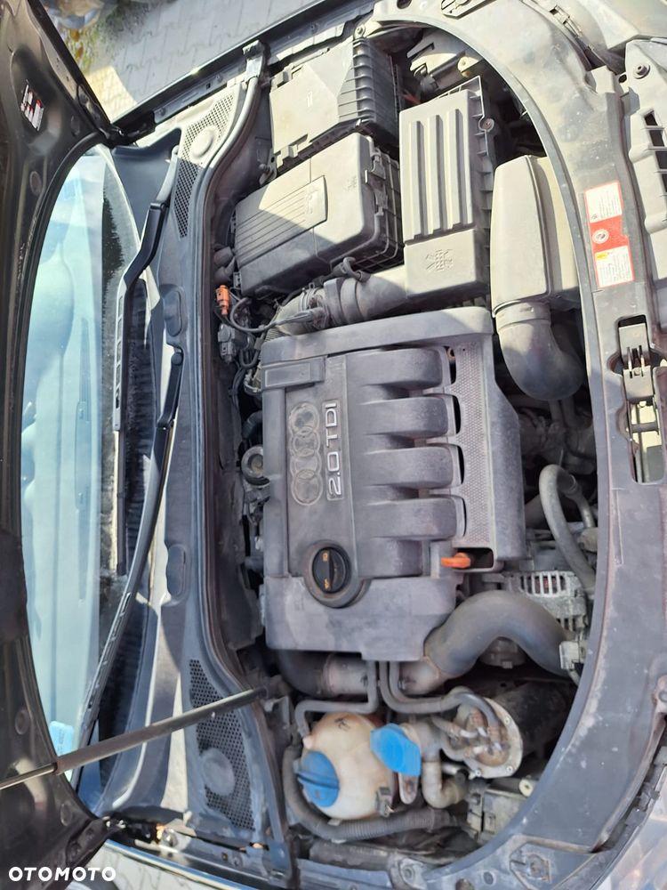 Audi A3 3-drzwiowe 2.0 TDI DSG Attraction - 4