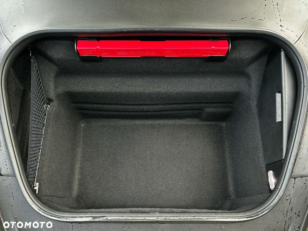 Porsche 911 - 33