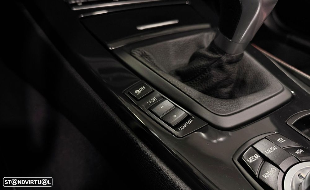 BMW Z4 sDrive20i - 10