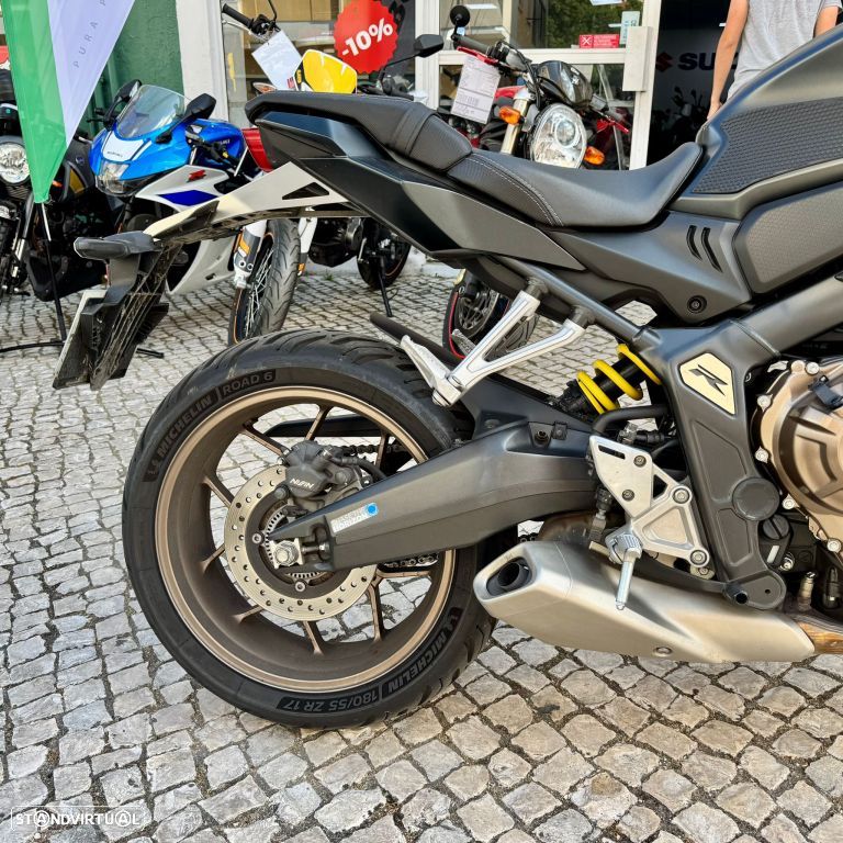 Honda CB 650 RA - 31