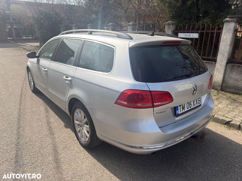 Volkswagen Passat 2.0 TDI 4Motion BlueMotion Technology Comfortline DSG - 14