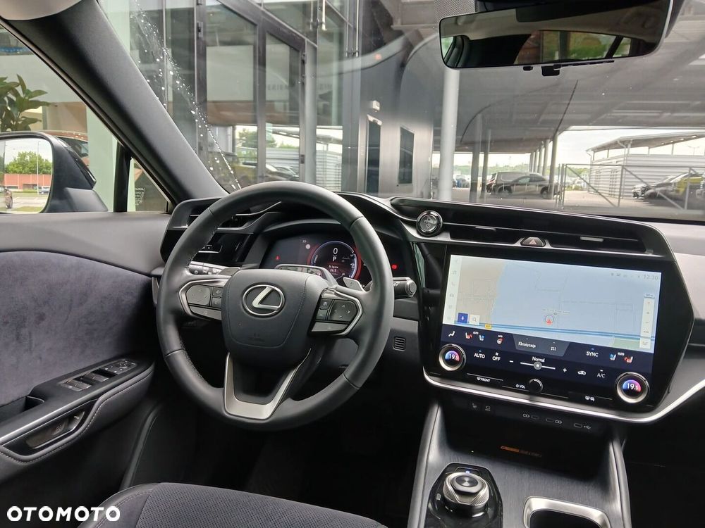 Lexus RZ 450e Omotenashi DIRECT4 - 5