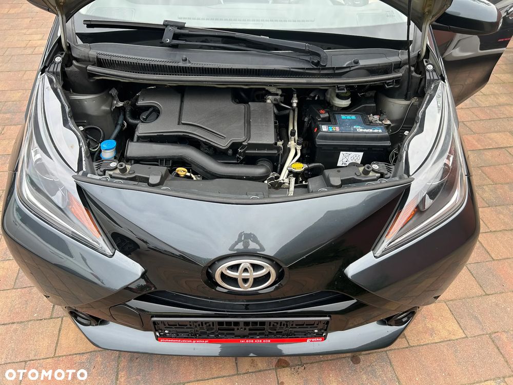 Toyota Aygo x-play Edition S+ - 18