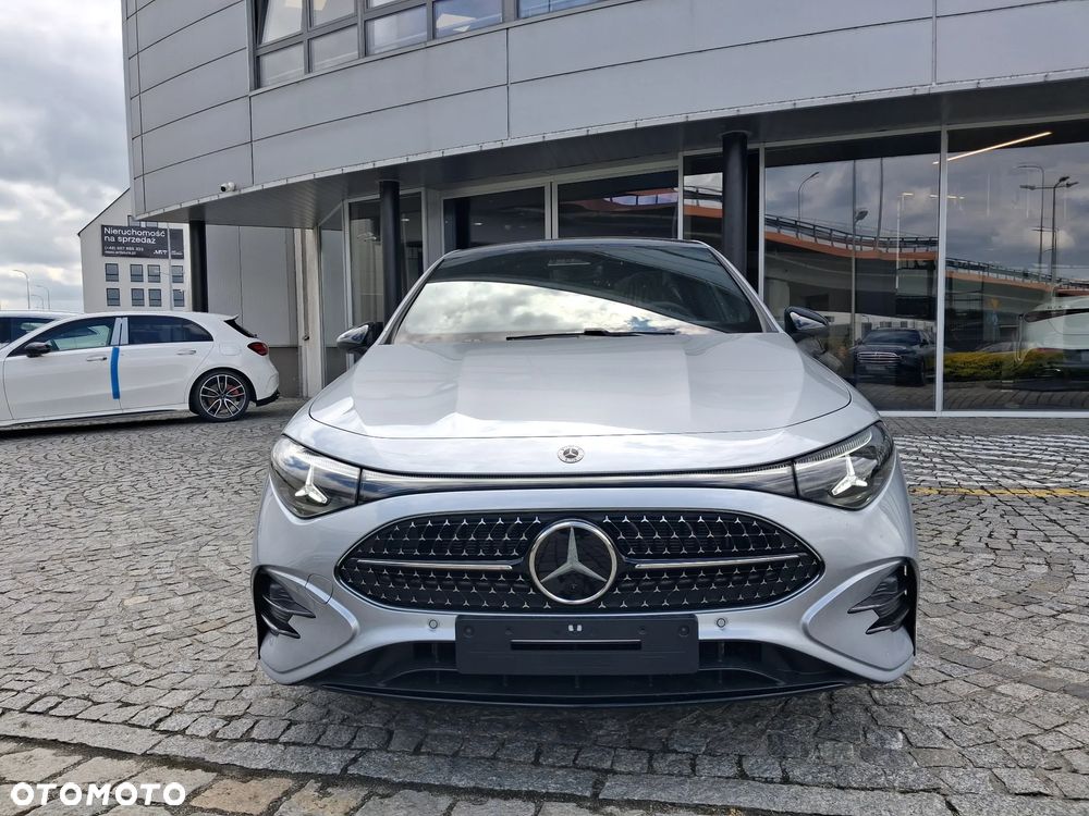Mercedes-Benz CLA 200 mHEV 8G-DCT - 2