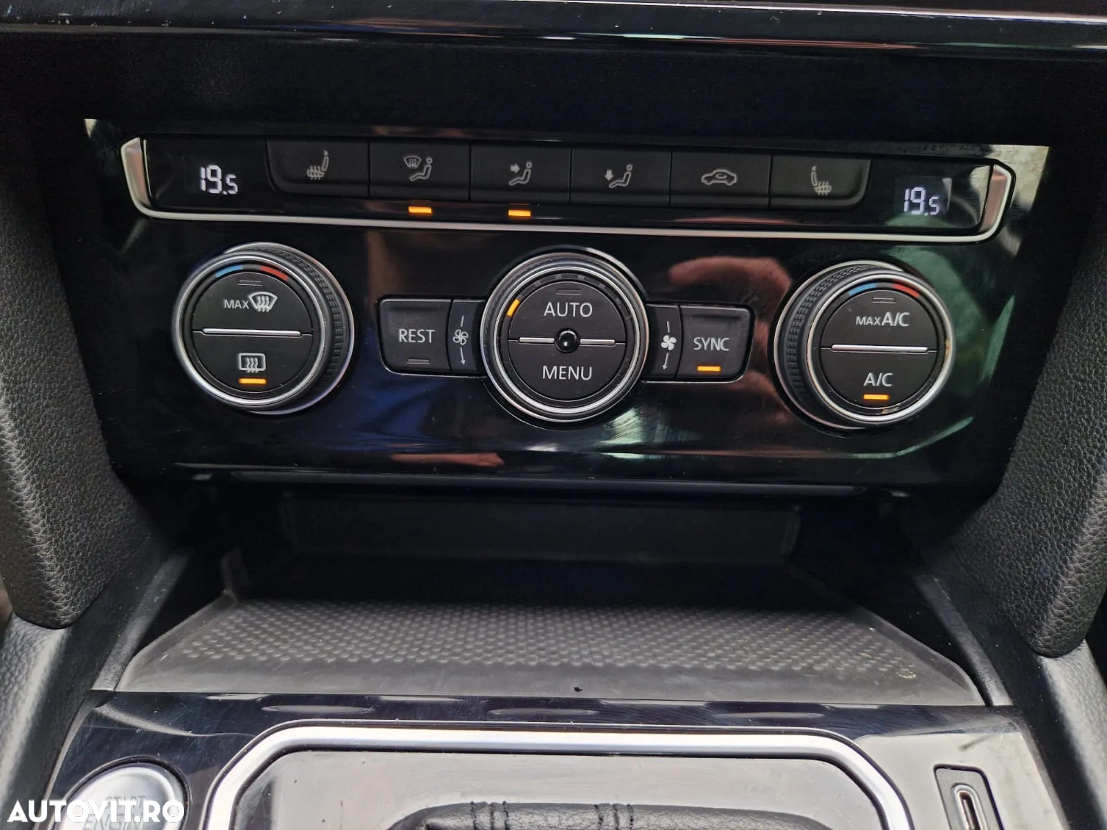 Volkswagen Passat 1.5 TSI ACT DSG Comfortline - 17
