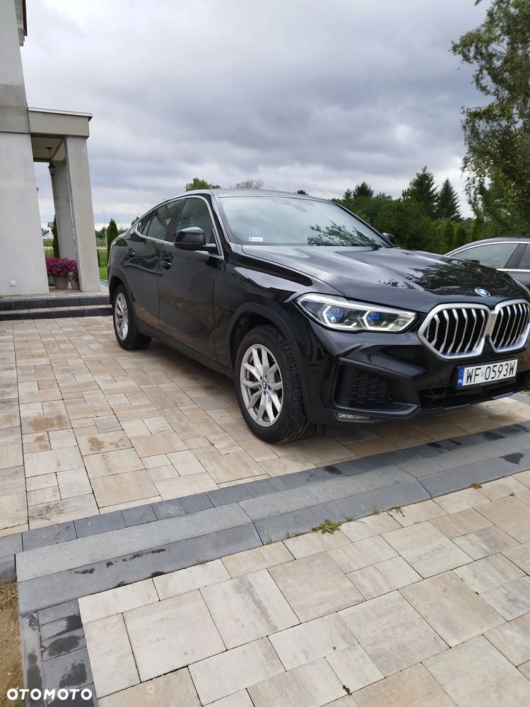 BMW X6 xDrive30d mHEV - 17