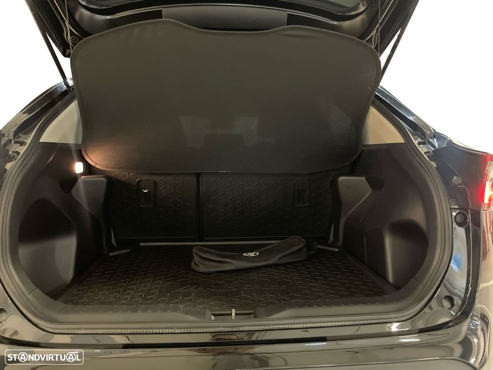 Toyota Yaris Cross 1.5 HDF Comfort Plus - 10