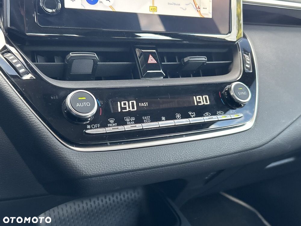 Toyota Corolla 1.8 Hybrid Active - 19