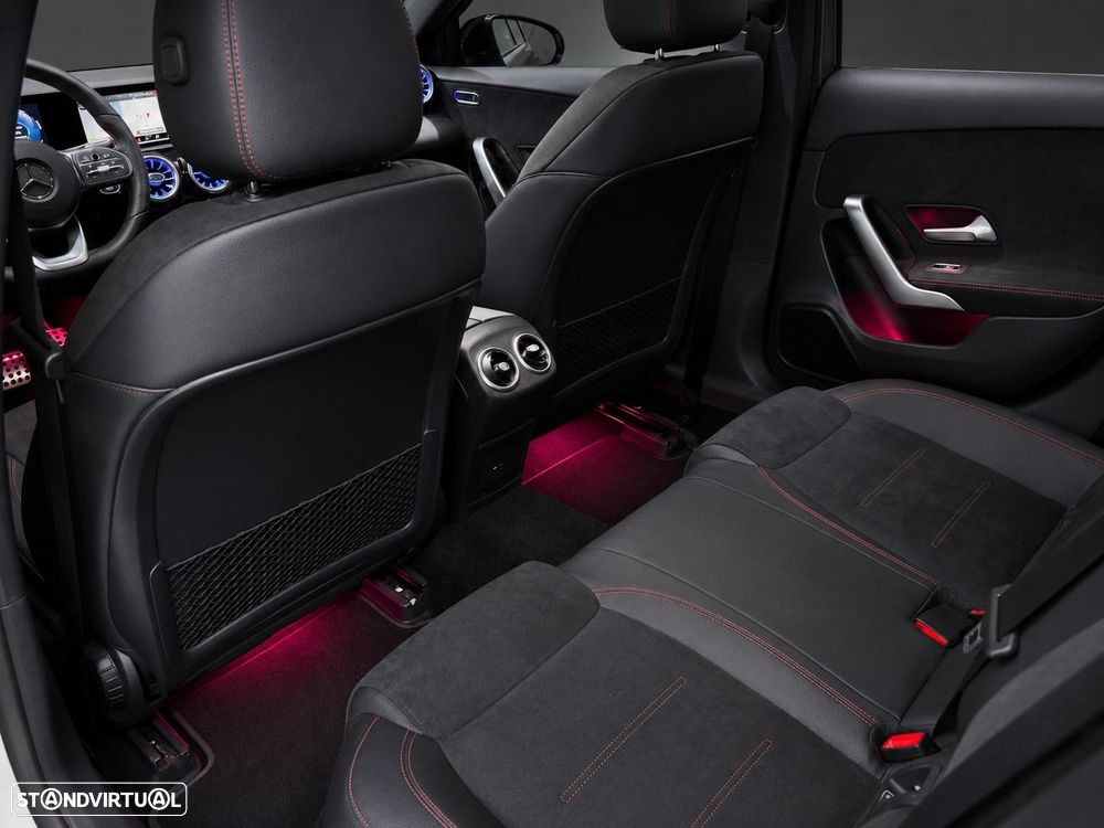 Mercedes-Benz A 180 d 7G-DCT AMG Line — fotografia 11